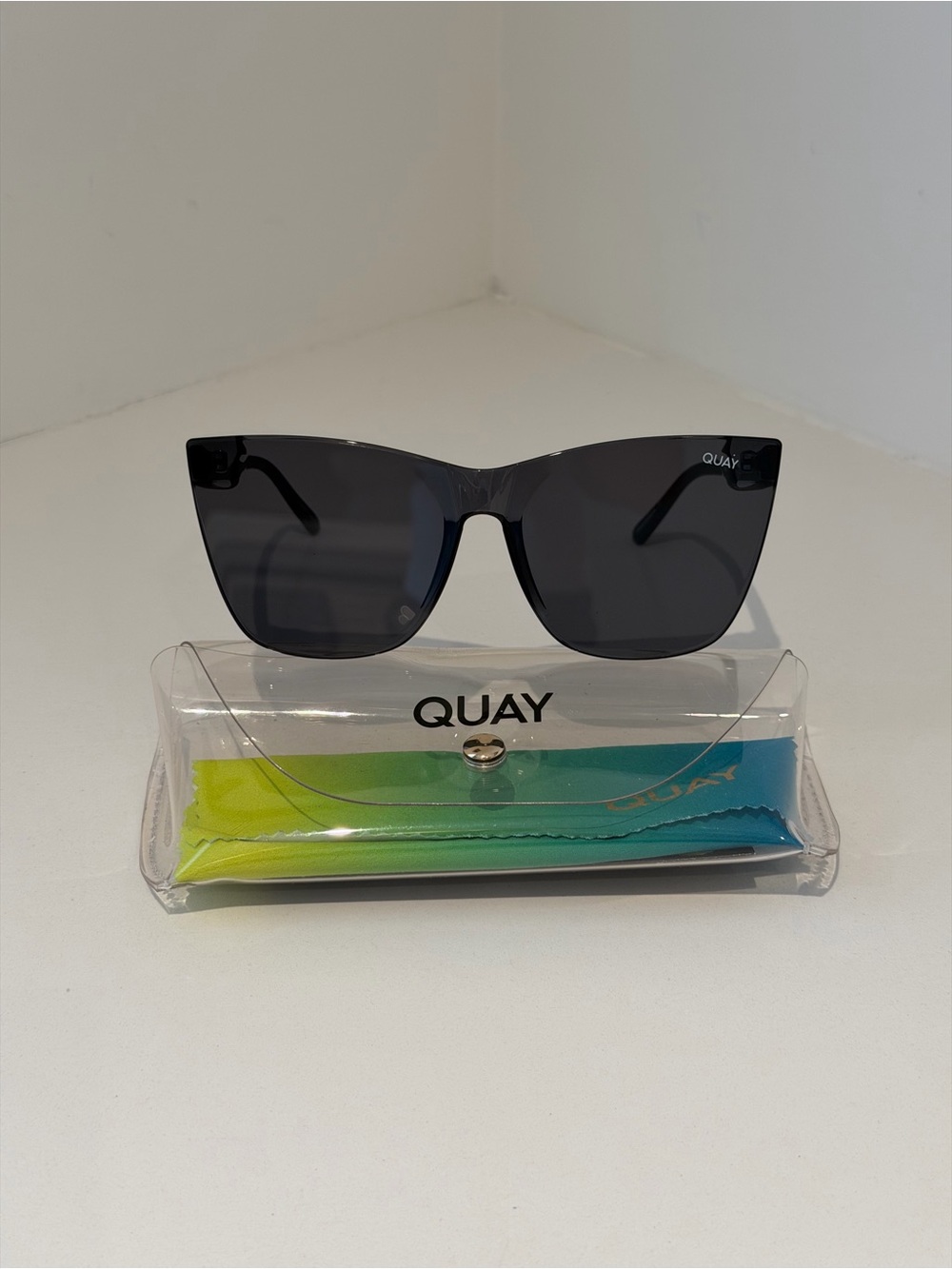 Quay Australia Come Thru Black Cat-Eye Sunglasses with Clear Case
